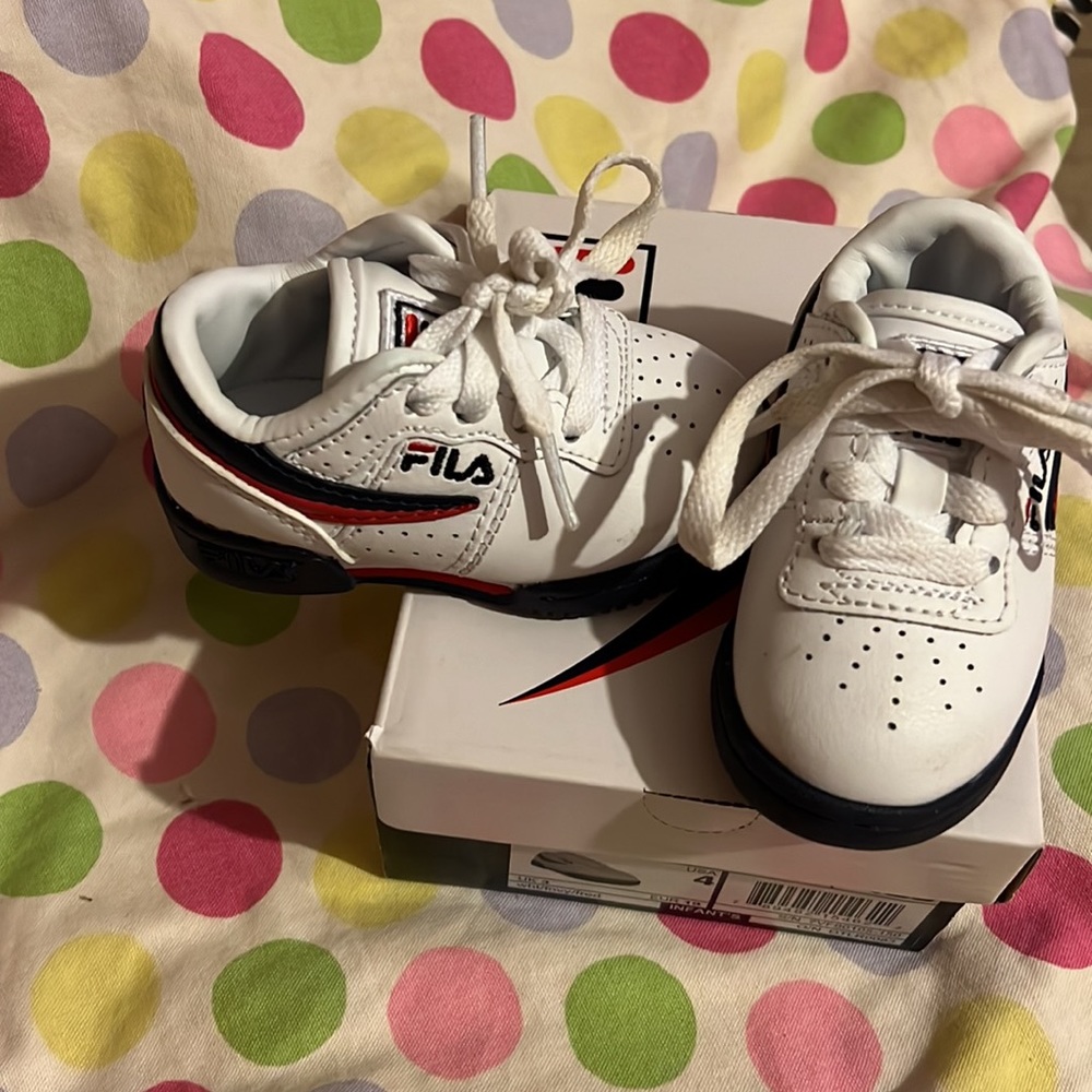 Fila - Picture 3 of 7
